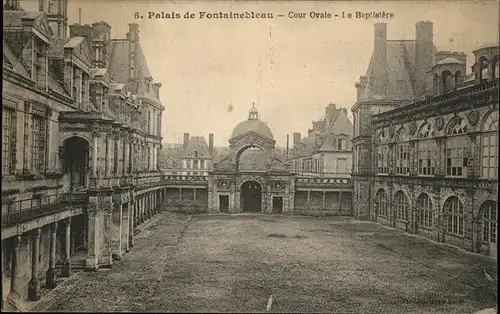 Fontainebleau Seine et Marne Palais Cour Ovale Kat. Fontainebleau