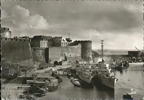 kk19568 Brest Finistere Le vieux chateau Kategorie. Brest Alte Ansichtskarten