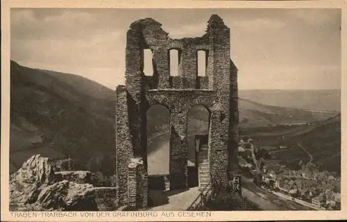 Traben-Trarbach Mosel Ruine Graefinburg *