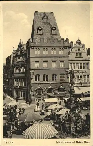 Trier Marktbrunnen Rotem Haus *