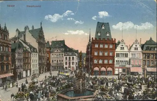 Trier Hauptmarkt Brunnen Strassenbahn x