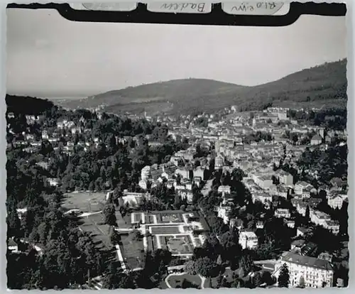 Baden-Baden Baden-Baden Fliegeraufnahme * / Baden-Baden /Baden-Baden Stadtkreis