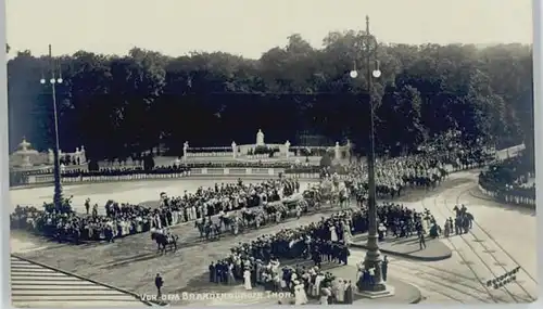 Berlin Berlin Vorplatz Brandenburger Tor * / Berlin /Berlin Stadtkreis