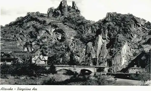 Altenahr Altenahr Ruine Are * / Altenahr /Ahrweiler LKR