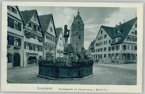 Dinkelsbuehl Altrathausplatz Loewenbrunnen *