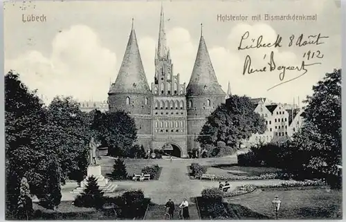 Luebeck Holstentor Bismarckdenkmal x