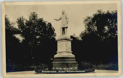 Wiesbaden Kaiser Wilhelm Denkmal  *