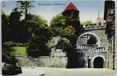 Wiesbaden Roemertor x