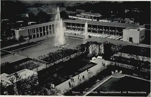 Essen Gruga Park Hauptrestaurant Wasserfontaene *