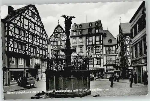 Bernkastel-Kues Bernkastel-Kues Marktplatz St Michaelbrunnen x / Bernkastel-Kues /Bernkastel-Wittlich LKR