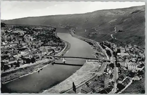 Bernkastel-Kues Bernkastel-Kues Fliegeraufnahme Bruecke * / Bernkastel-Kues /Bernkastel-Wittlich LKR