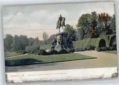 Schwerin Mecklenburg Schwerin Denkmal Friedrich Franz Schlossgarten * / Schwerin /Schwerin Stadtkreis