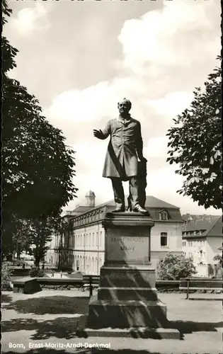 Bonn Rhein Ernst Moritz Arndt Denkmal / Bonn /Bonn Stadtkreis