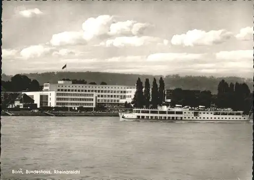 Bonn Rhein Bundeshaus Rheinansicht / Bonn /Bonn Stadtkreis