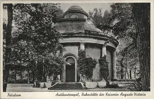 Potsdam Antikentempel Ruhestaette Kaiserin Auguste Victoria / Potsdam /Potsdam Stadtkreis