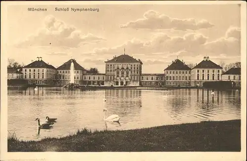 Muenchen Schloss Nymphenburg Schwan / Muenchen /Muenchen LKR