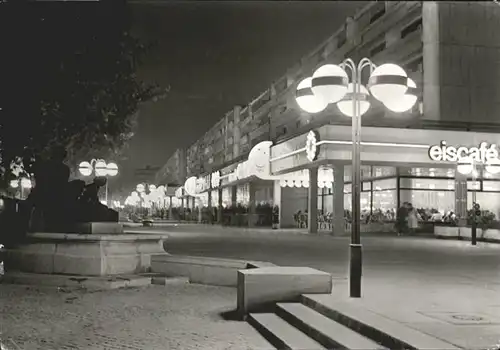 Dresden Strasse der Befreiung Eiscafe / Dresden Elbe /Dresden Stadtkreis