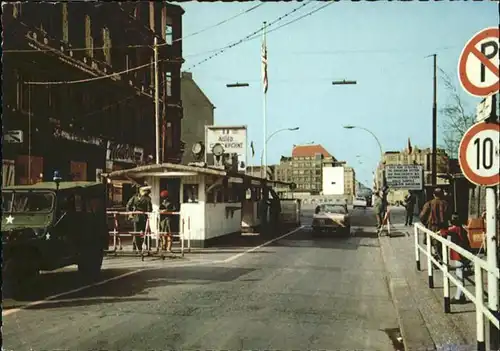 Berlin Auslaenderuebergang / Checkpoint
Friedrichstrasse / Berlin /Berlin Stadtkreis