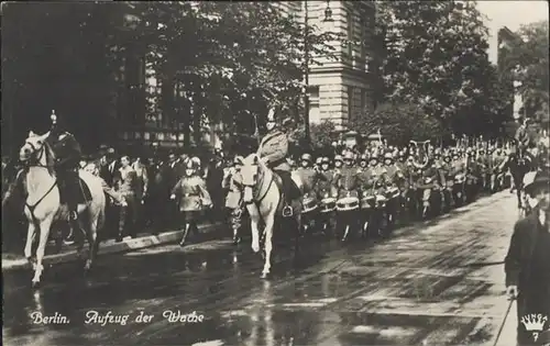 Berlin Aufzug der Wache / Berlin /Berlin Stadtkreis