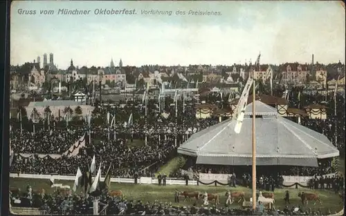 Muenchen Oktoberfest Vorfuehrung des Preisviehes *