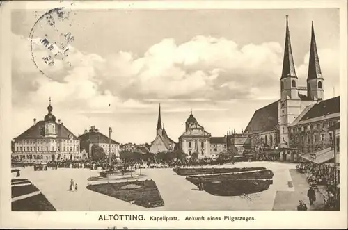 Altoetting Kapellplatz Pilgerzug