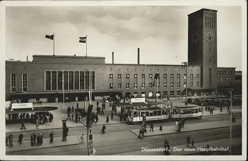 Duesseldorf Bahnhof Strassenbahn