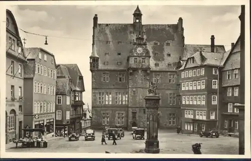 Marburg Marktplatz Rathaus  *