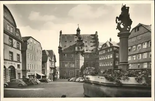 Marburg Marktplatz Rathaus Brunnen *