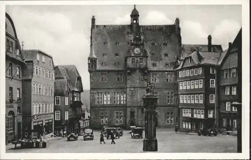 Marburg Marktplatz Rathaus  *