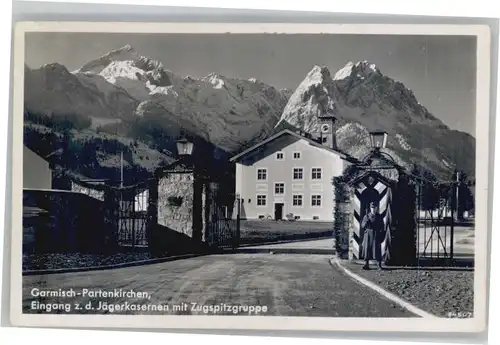 Garmisch-Partenkirchen Jaegerkaserne Zugspitzgruppe *