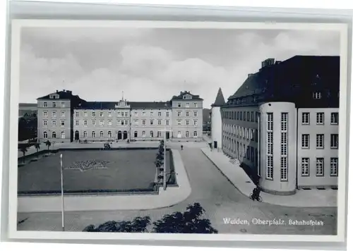 Weiden Oberpfalz Bahnhofplatz *