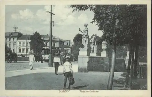 Luebeck Strassenbahn Puppenbruecke *