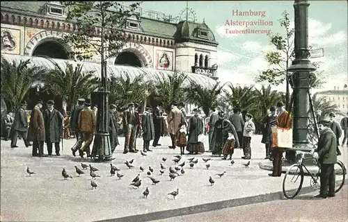 Hamburg Alsterpavillon Taubenfuetterung Kat. Hamburg