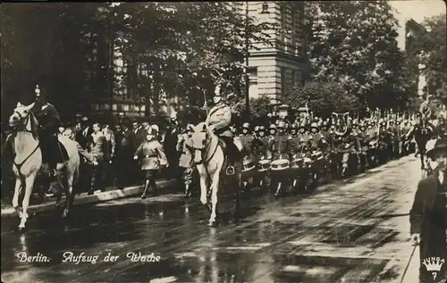 Berlin Aufzug der Wache Kat. Berlin