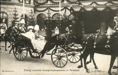 Potsdam Einzug Kronprinzenpaar Pferdekutsche / Potsdam /Potsdam Stadtkreis