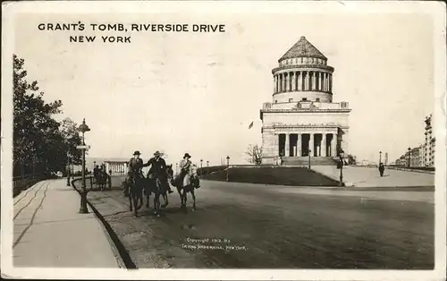 New York City Grant's Tomb Riverside Drive / New York /