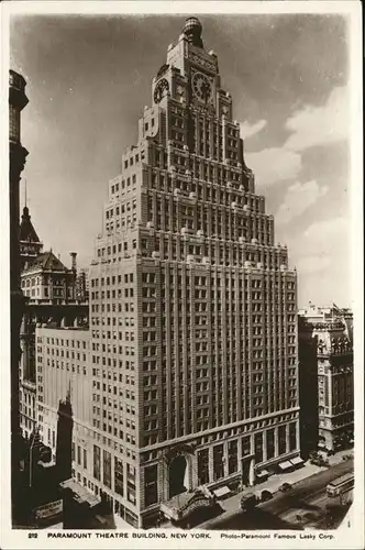 New York City Paramount Theatre Building / New York /