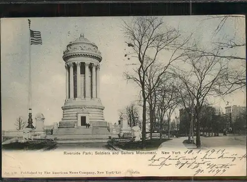 New York City Riverside Park Soldiers Sailors Monument / New York /