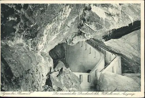 Hoehlen Caves Grottes Tropfsteinhoehle Drachenhoehle Syrau / Berge /