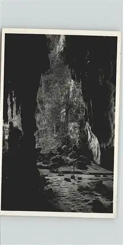 Hoehlen Caves Grottes  / Berge /