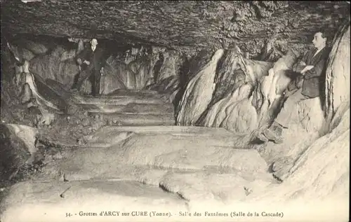 Hoehlen Caves Grottes Grotte Arcy-sur-Cure Hoehle Grotte * / Berge /