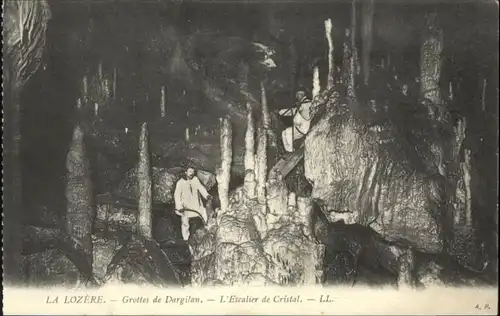 Hoehlen Caves Grottes Grotte Dargilan La Lozere Hoehle  * / Berge /