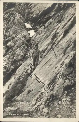 Bergsteigen Klettern Am Brett Hoellental Mittenwald / Sport /