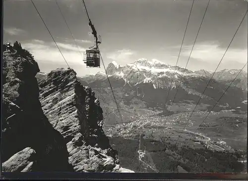 Seilbahn Cortina Falorie Tofane / Bahnen /