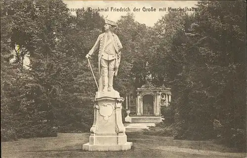 Denkmal Friedrich der Grosse Sanssouci / Denkmaeler /