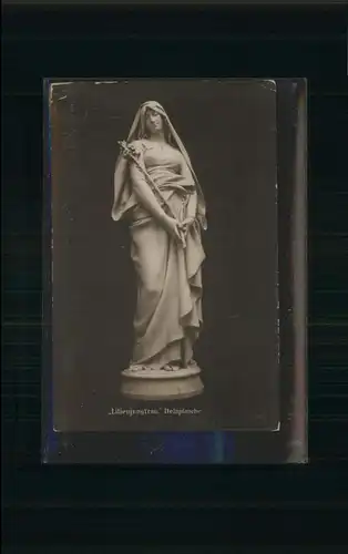 Skulpturen Lilienjungfrau / Skulpturen /