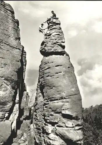 Bergsteigen Klettern Prachovske Skaly / Sport /