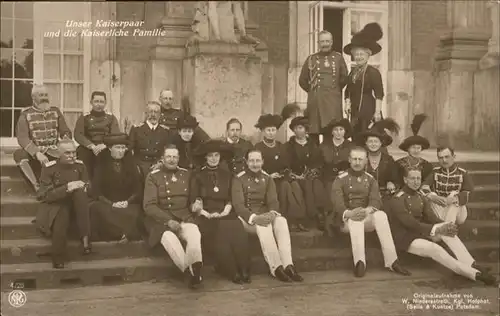 Wilhelm II Kaiserin Auguste Viktoria Familie Kaiserhaus  / Persoenlichkeiten /