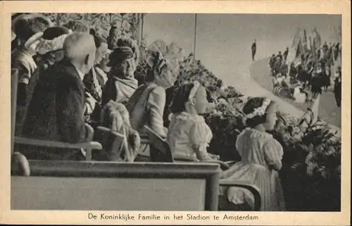 Adel Niederlande Koenigin Familie Stadion Amsterdam / Koenigshaeuser /