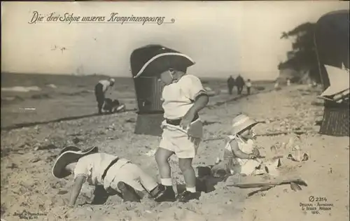 Adel Preussen Kinder Strand / Koenigshaeuser /